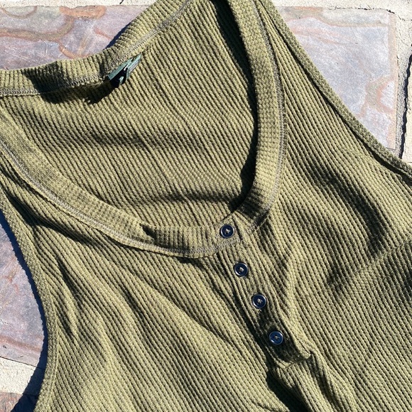 Green Tank Top - Picture 2 of 3